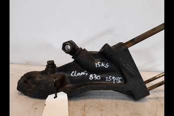 salg af Fod Claas Axion 830