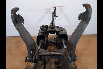 salg af Frontlift Claas Axion 830