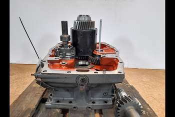 salg af Gearkasse Claas Axion 830