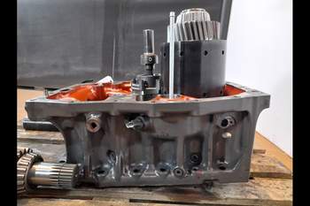 salg af Gearkasse Claas Axion 830