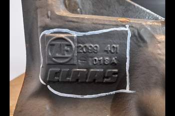 salg af Gearkassehus Claas Axion 830