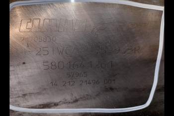 salg af Katalysator Claas Axion 830