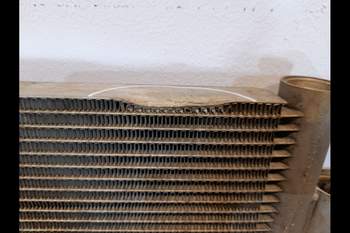 salg af Kondensor Claas Axion 830