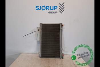 Kondensor Claas Axion 830