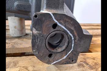 salg af PTO Claas Axion 830