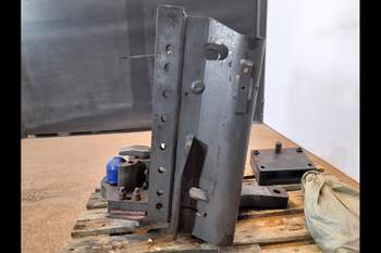 salg af Træk Claas Axion 830