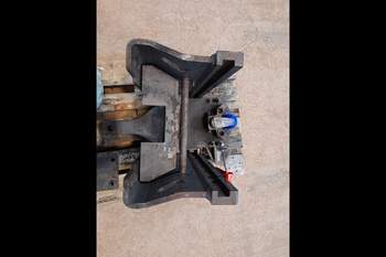 salg af Træk Claas Axion 830