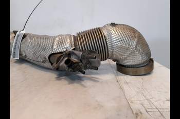 salg af Udstødning Claas Axion 830