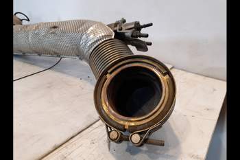 salg af Udstødning Claas Axion 830