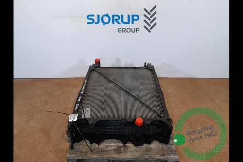 salg af Vandkøler Claas Axion 830