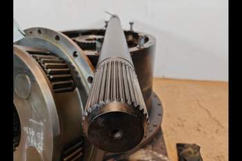 salg af Slutdrev John Deere 9530 Venstre