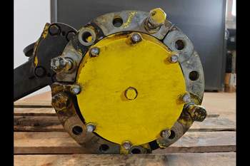 salg af Foraksel Slutdrev John Deere 9530 VÄNSTER