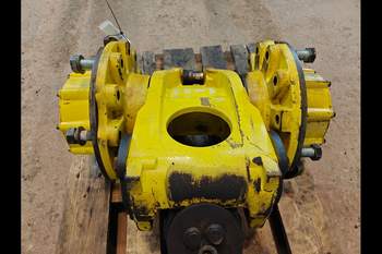 salg af Foraksel Slutdrev John Deere 9530 VÄNSTER
