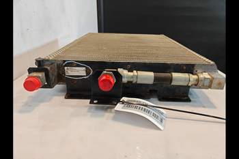 salg af Oljekylare John Deere 9530 