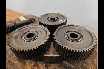 salg af Deutz-Fahr Agrotron 165 RIGHT Rear axle planetary gear