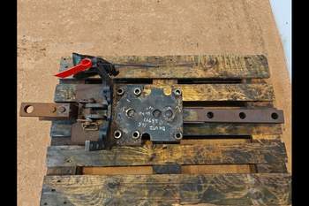 salg af Deutz-Fahr Agrotron 165 Pick Up Hitch