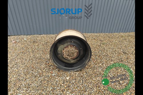 salg af Framhjulsfälg Deutz-Fahr Agrotron 6160 VÄNSTER