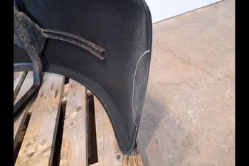 salg af Skärm Fram New Holland 8560 VÄNSTER