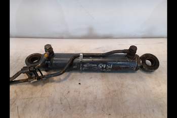 salg af Styrcylinder för framaxel New Holland 8560 
