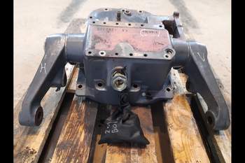 salg af Lyft New Holland 8560 