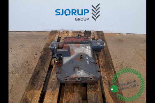salg af Lyft New Holland 8560 