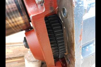 salg af Kraftuttag New Holland 8560 