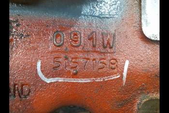 salg af Kraftuttag New Holland 8560 