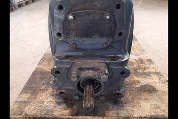 salg af Ford 7840  Rear Transmission