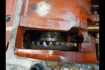 salg af Ford 7840  Rear Transmission