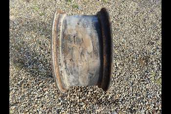 salg af Ford 7840 RIGHT Front Rim