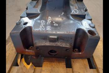 salg af Ford 7840  Front axle support