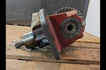 salg af Ford 7840  Front axle differential