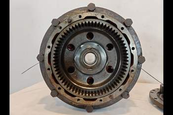 salg af Ford 7840 RIGHT Front axle final drive