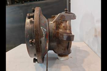salg af Ford 7840 RIGHT Front axle final drive