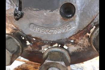 salg af Ford 7840 RIGHT Rear Half Axle