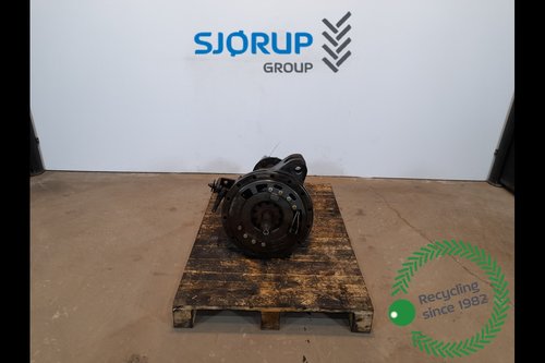 salg af Ford 7840 LEFT Rear Half Axle