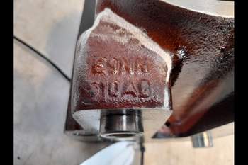 salg af Ford 7840  Lift Cylinder
