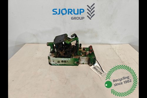 salg af Affjedringsventil John Deere 8320R