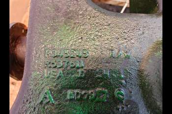 salg af Affjedringskonsol John Deere 8320R