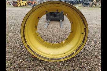 salg af Fælgring John Deere 8320R Bag Højre