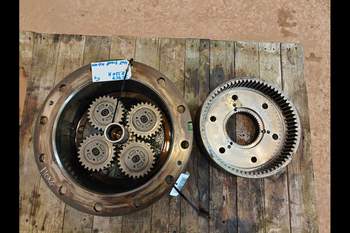 salg af Slutdrev John Deere 8320R Venstre