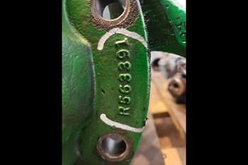 salg af Styrecylinder John Deere 8320R