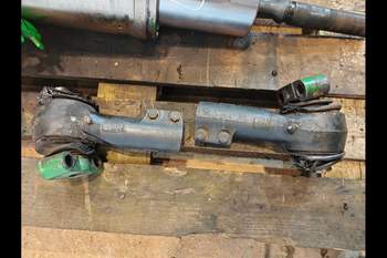 salg af Styrecylinder John Deere 8320R