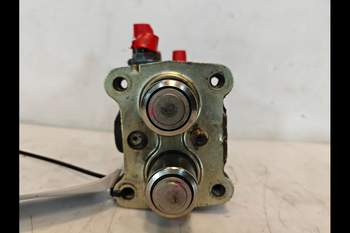 salg af Hovedcylinder John Deere 8320R