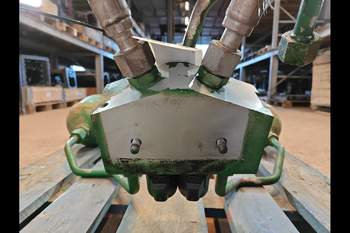 salg af Hydraulikventil John Deere 8320R