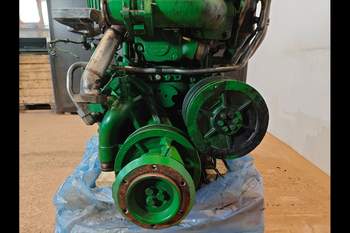 salg af Motor John Deere 8320R