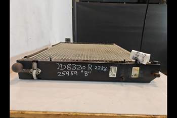 salg af Oliekøler John Deere 8320R