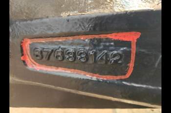 salg af Vorderachsgehäuse  T7.270 