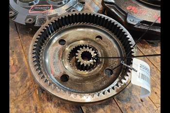 salg af  T7.270 RIGHT Front axle final drive