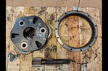 salg af Bakaxlar planetväxel New Holland T7.270 HÖGER